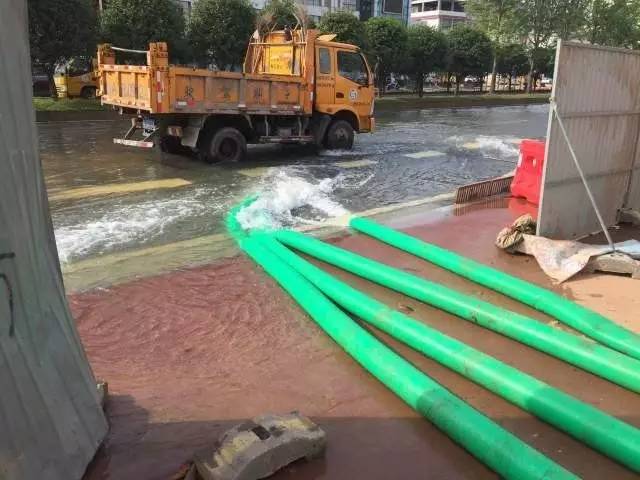 防汛进行时 | 7月6日,水退到哪里,我们的城市就还原到哪里!