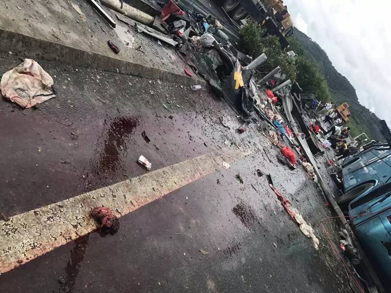 江西新余市一临街店铺发生火灾已造成39人死亡、9人受伤，12名相关责任人员被依法控制