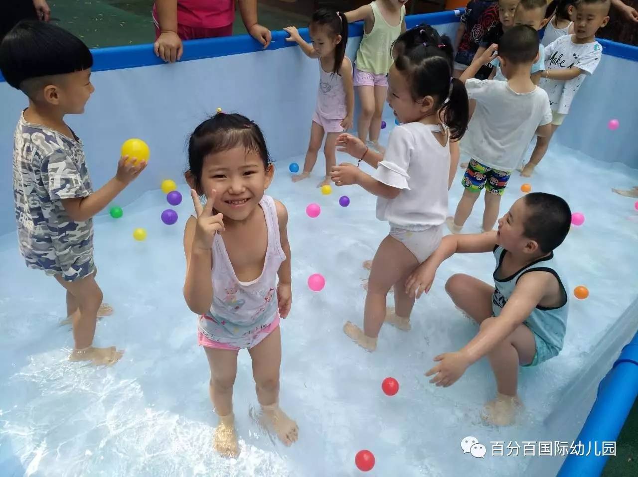 百分百幼儿园夏日玩水乐翻天