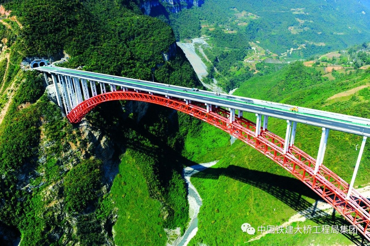 我叫中国铁建大桥局，这是我的新名片，请惠存!