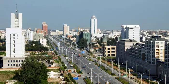 200万人口的城市_...泸州中心城区城市人口达200万人,城市建设用地达200平方公里