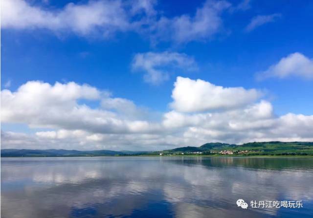 我愿归隐【葫芦湾度假村】的湖水旁,做个渔郎.