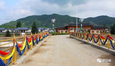 龙井三合镇以图们江为界和朝鲜会宁相望辖区内有通往朝鲜的国家级陆
