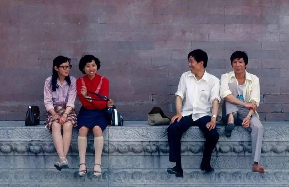 80年代中国人的生活摄影记录,你听说过供销社么?