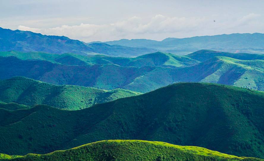 红旗漫卷西风—六盘山|最美的风景在路上