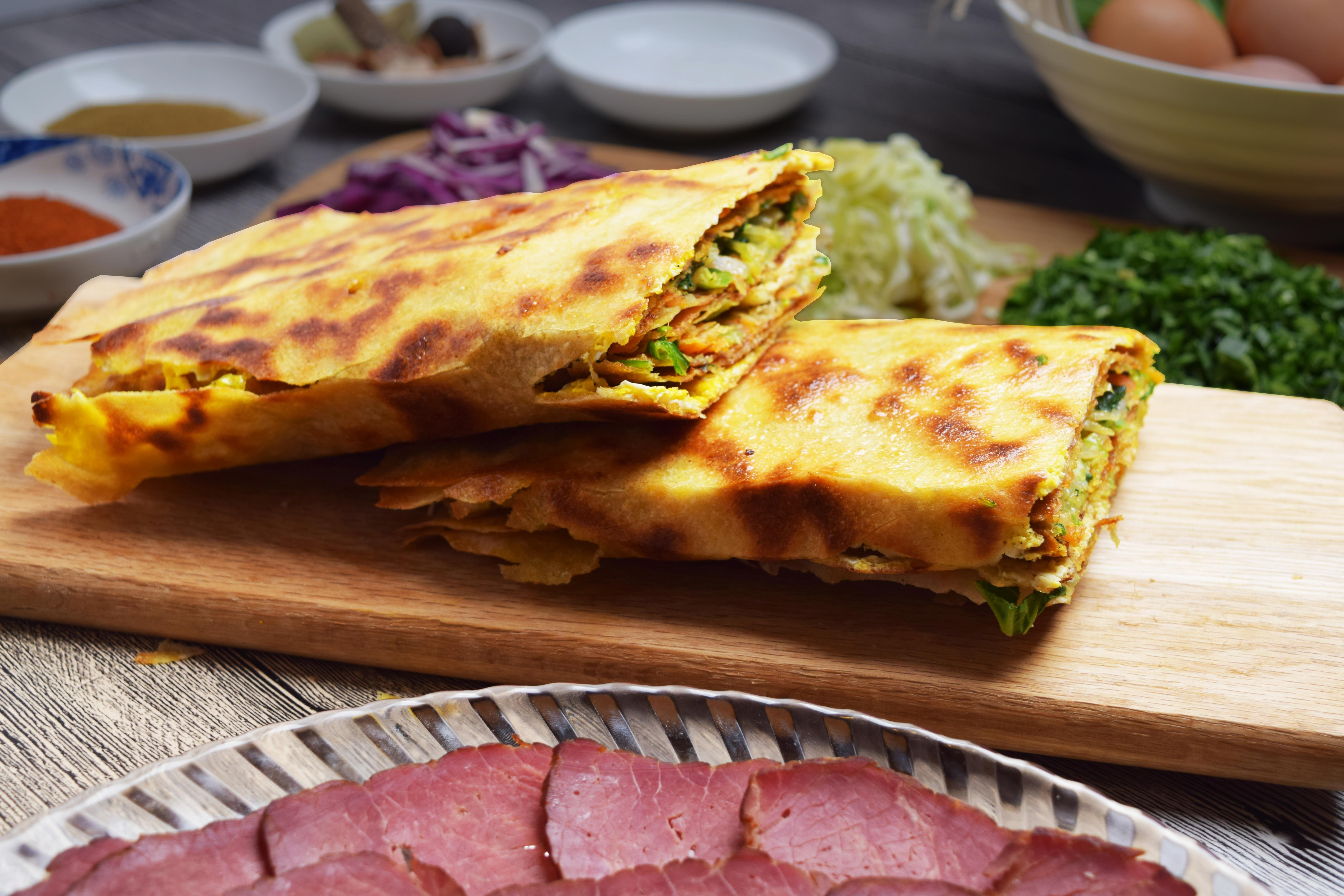 煎饼果子怎么做_煎饼果子的做法_豆果美食