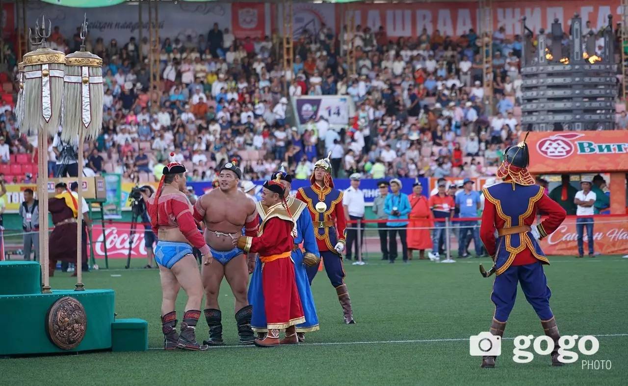 “吉祥草原·锡林郭勒”蒙古搏克超级联赛第9场分赛在苏尼特左旗举行（蒙汉语）_比赛