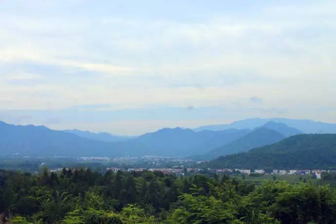 葛公镇,地处东至县的东部山区.