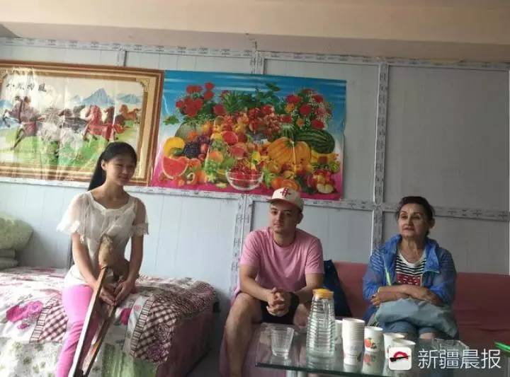 新疆歌手阿尔法高考完,独腿妹妹不想读书了,他说