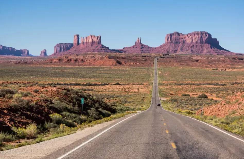 世界最长沙漠高速公路通车穿越500公里无人区比美国66号公路更震撼