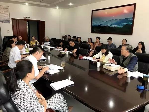 盘龙区政协第九届委员会常务委员会召开第二次会议