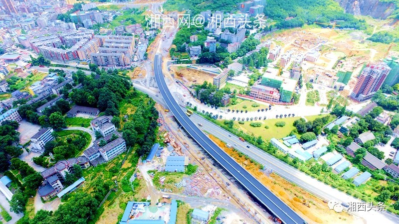 航拍湘西吉首雅溪路网已经建设成这样了