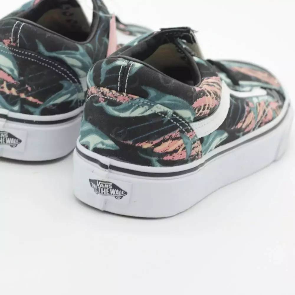 每日限定出售 vans off the wall old skool 男女三款配色!