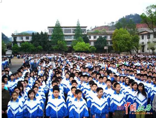 骄傲东乡十年15人录取清华北大他们来自这个学校是你母校嘛