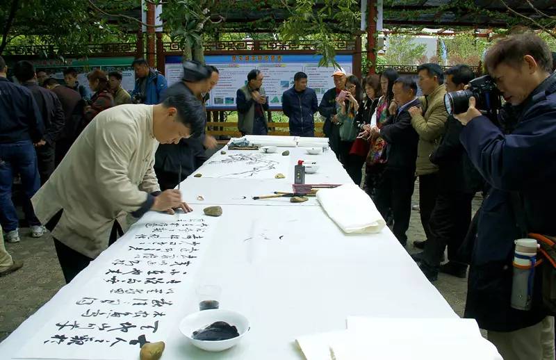 组照-华坚40-禅行四会 玉润人生-邓小川39-古法造纸-叶雨荷38-中国梦