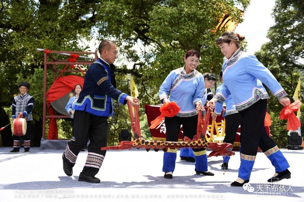 贵州兴义:布依族举行祭水放生祈福大典