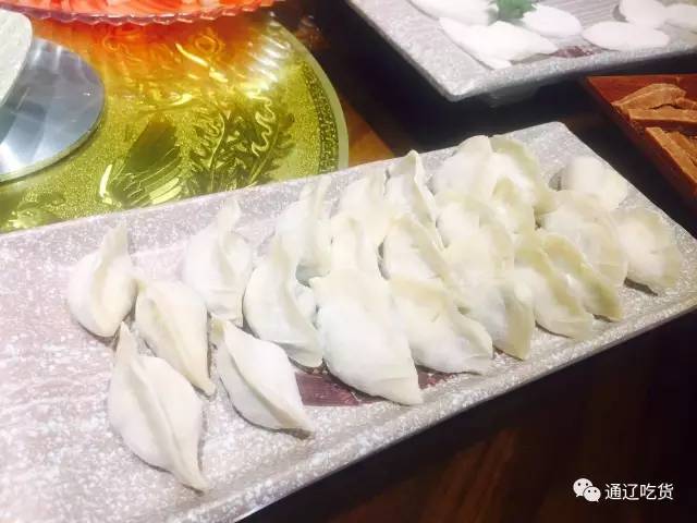 沙葱羊肉馅饺子