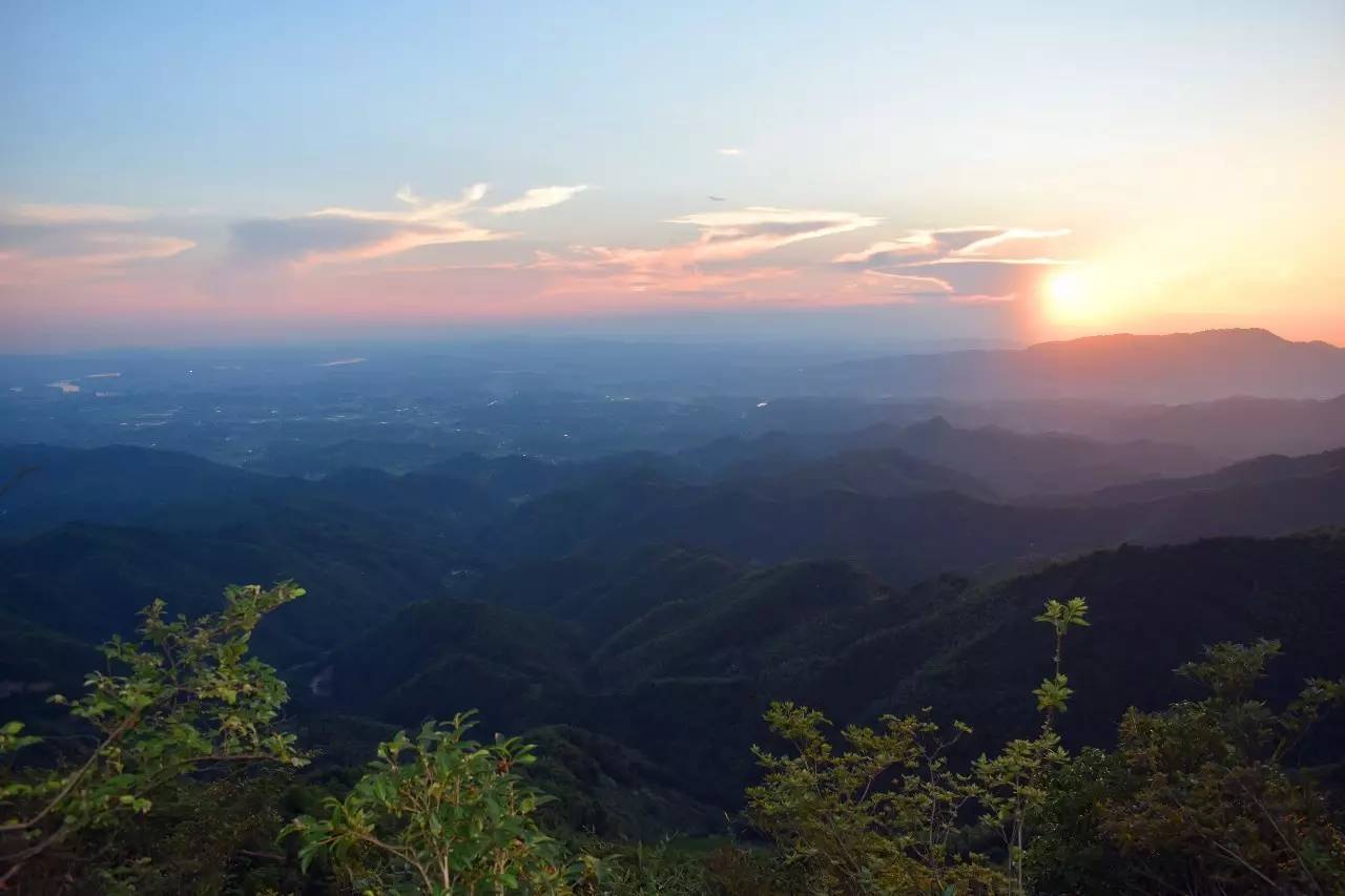 带你看祁东难忘的明远峰挂榜山徒步露营活动