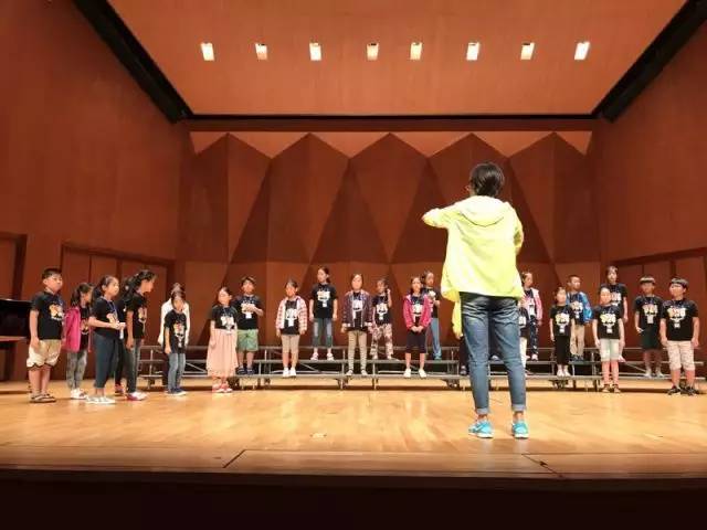 2017世界青少年合唱节香港之行悦尔童声合唱团与世界歌者同交流共欢乐