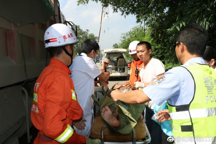 惨烈!今天南宁往北海方向高速发生车祸,5人身亡10人受伤!