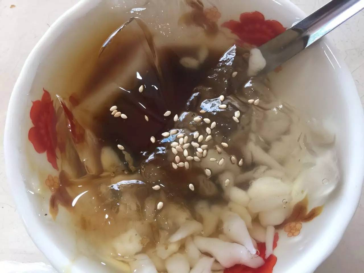 美食!易门小吃——木瓜凉粉,童年的味道!