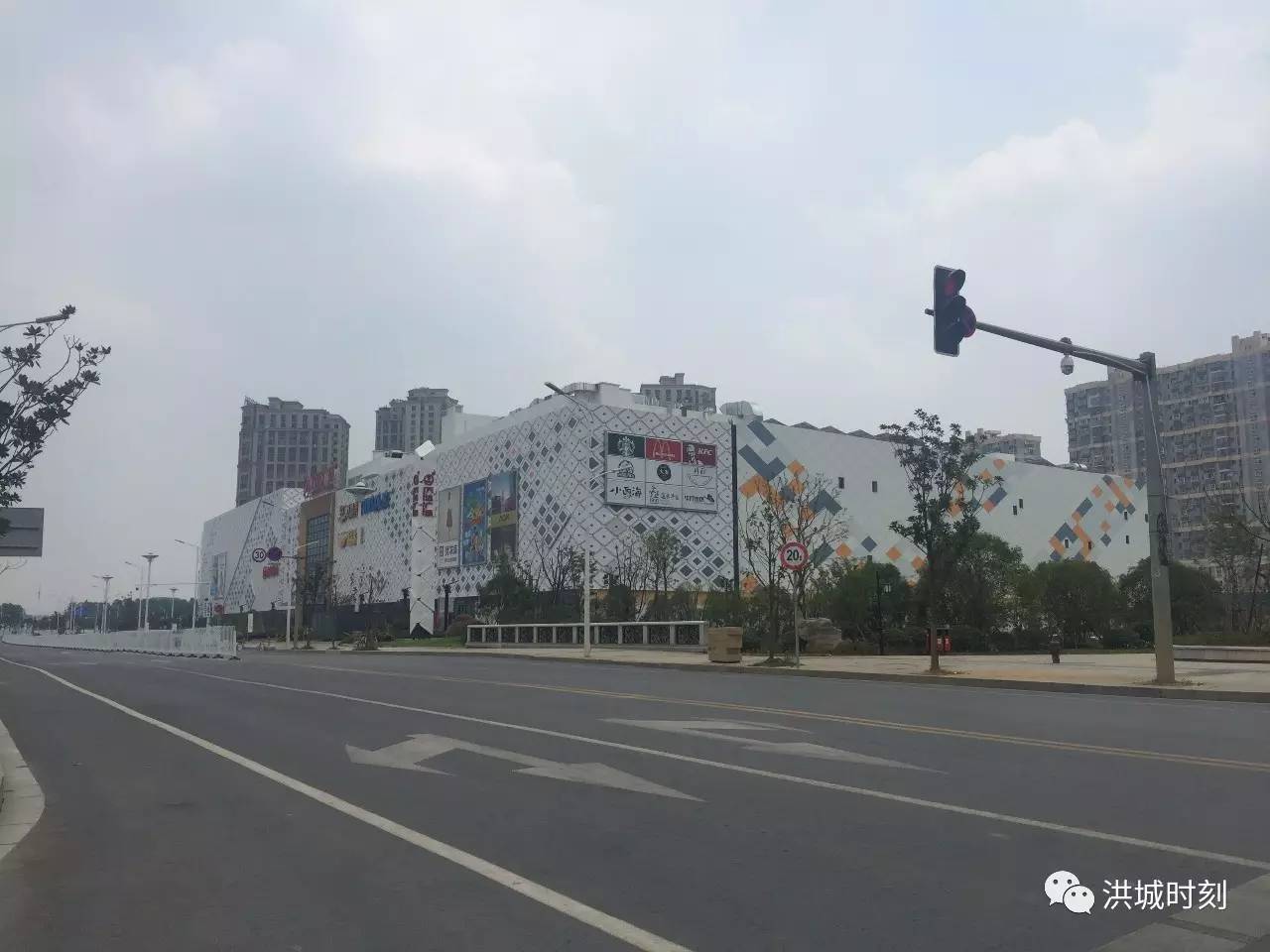从万达方面获悉,王健林并非如传言所说要卖掉南昌西湖万达广场,属于