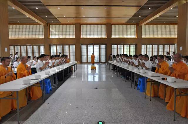 过堂仪轨早晚课诵禅修7月20日至27日,2017灵隐寺"禅行天下 修学营如