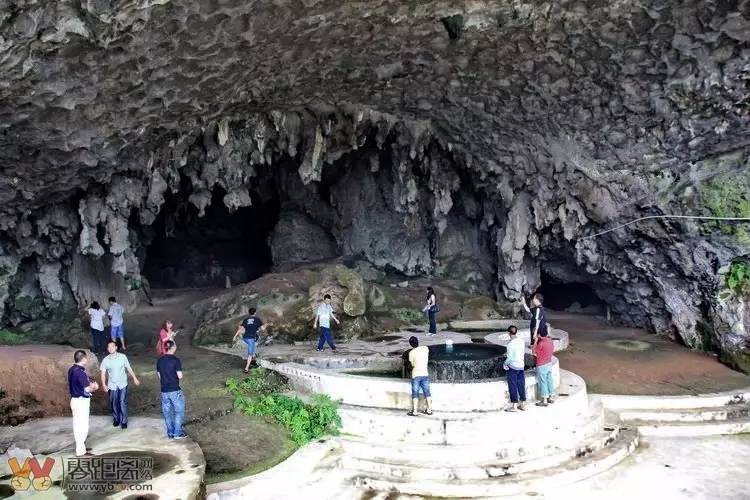 羊子洞又称神羊洞,位于筠连县双腾镇大兴村4组,距县城36公里,有"中国