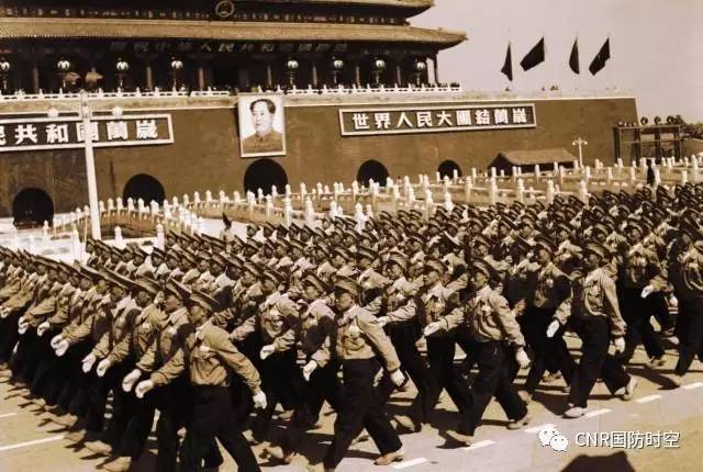 1950年国庆阅兵中的接受检阅的空军方队