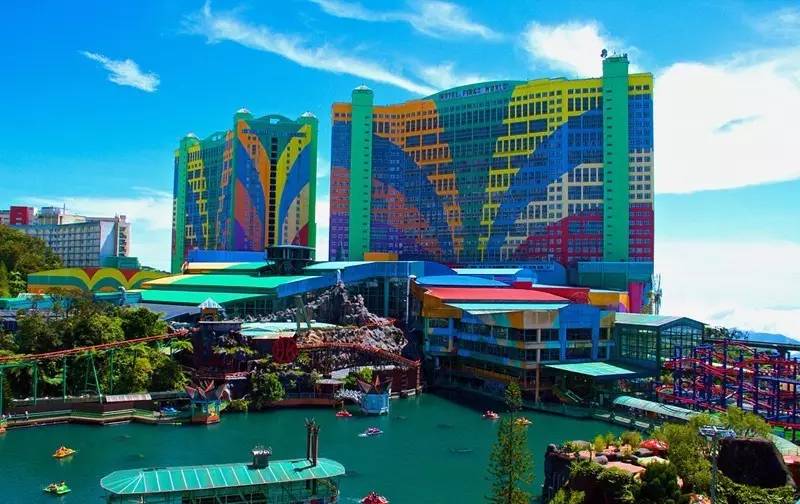 云顶高原 genting highlands 说到马来西亚的避暑胜地,相信大家的第