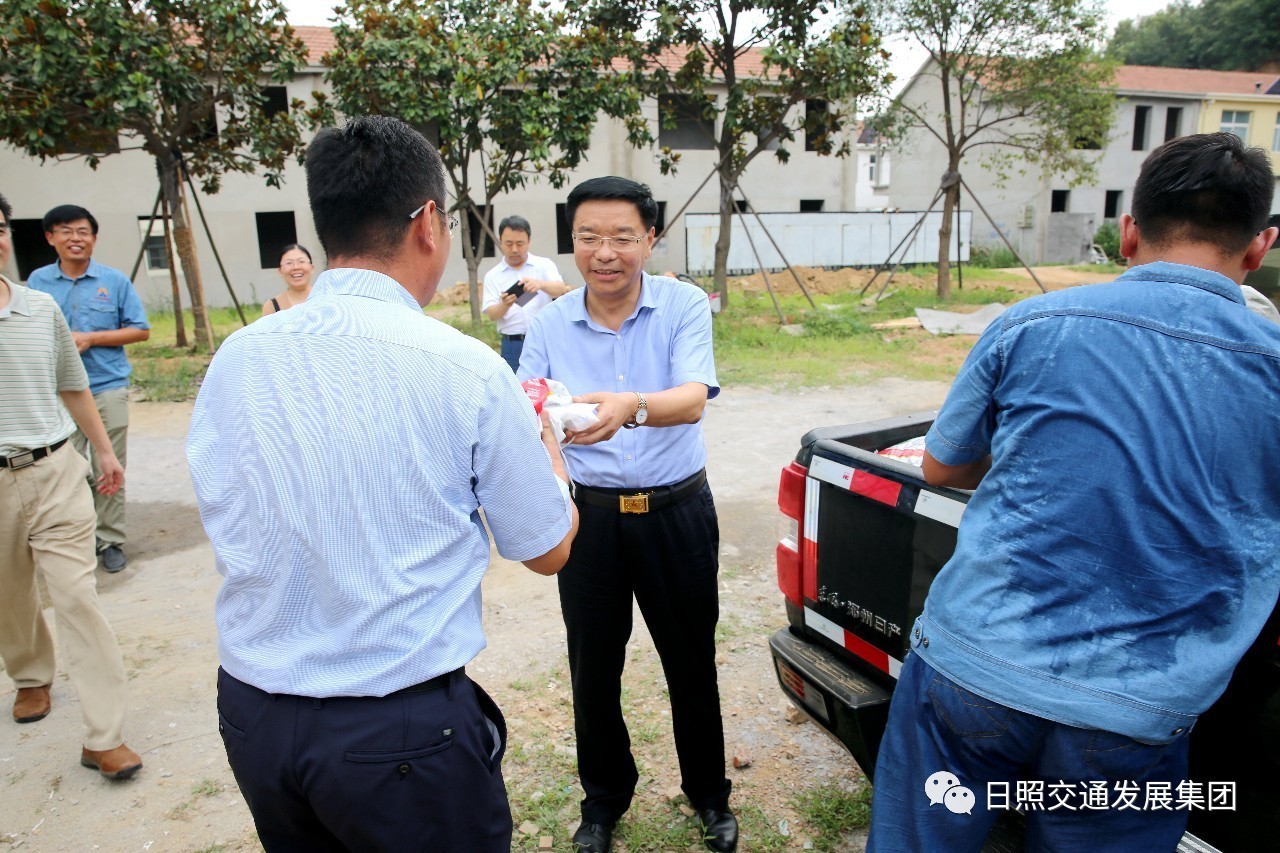 近日,集团党委书记,董事长金立柱,总经理盛余祥,党