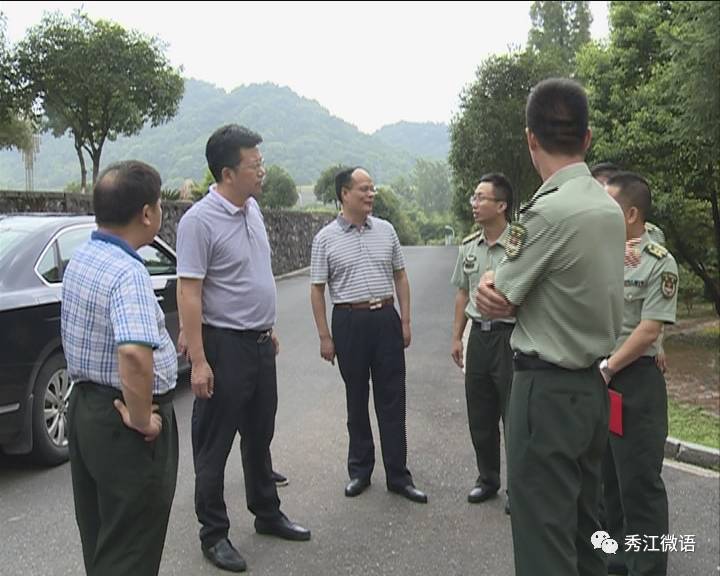 区委书记鲁旭东区委副书记区长李晓楚走访慰问驻地部队官兵