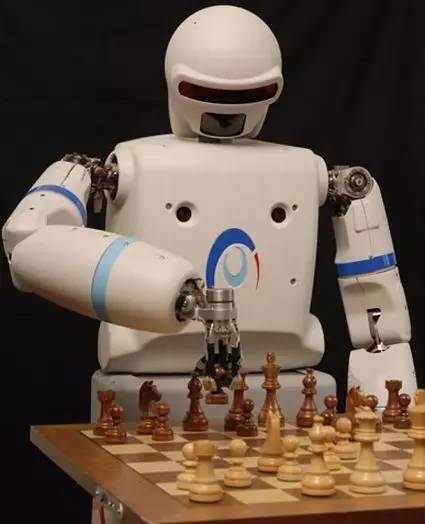 打地鼠机器人 舞蹈表演机器人,会下棋的机器人等 让人大开眼界!