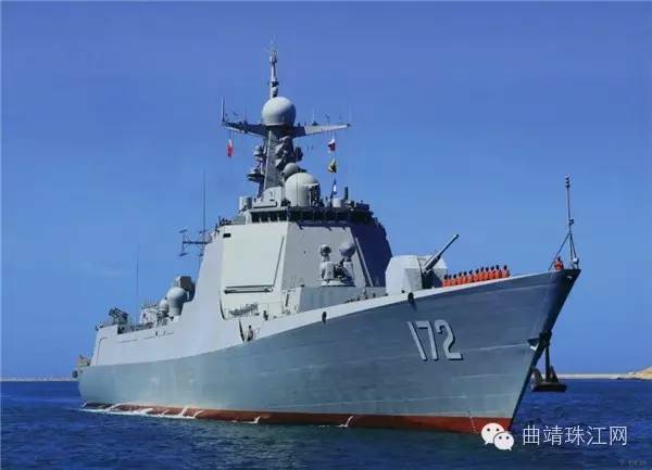 2014年3月21日上午,中国海军举行了最新052d型导弹驱逐舰昆明舰入列