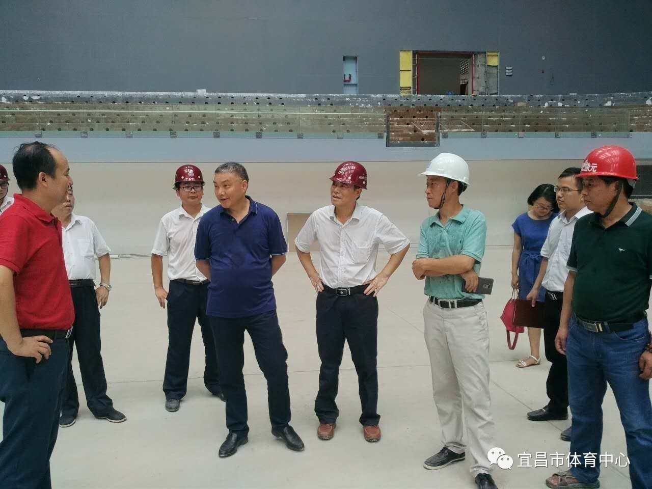 副市长王应华督查奥体中心建设