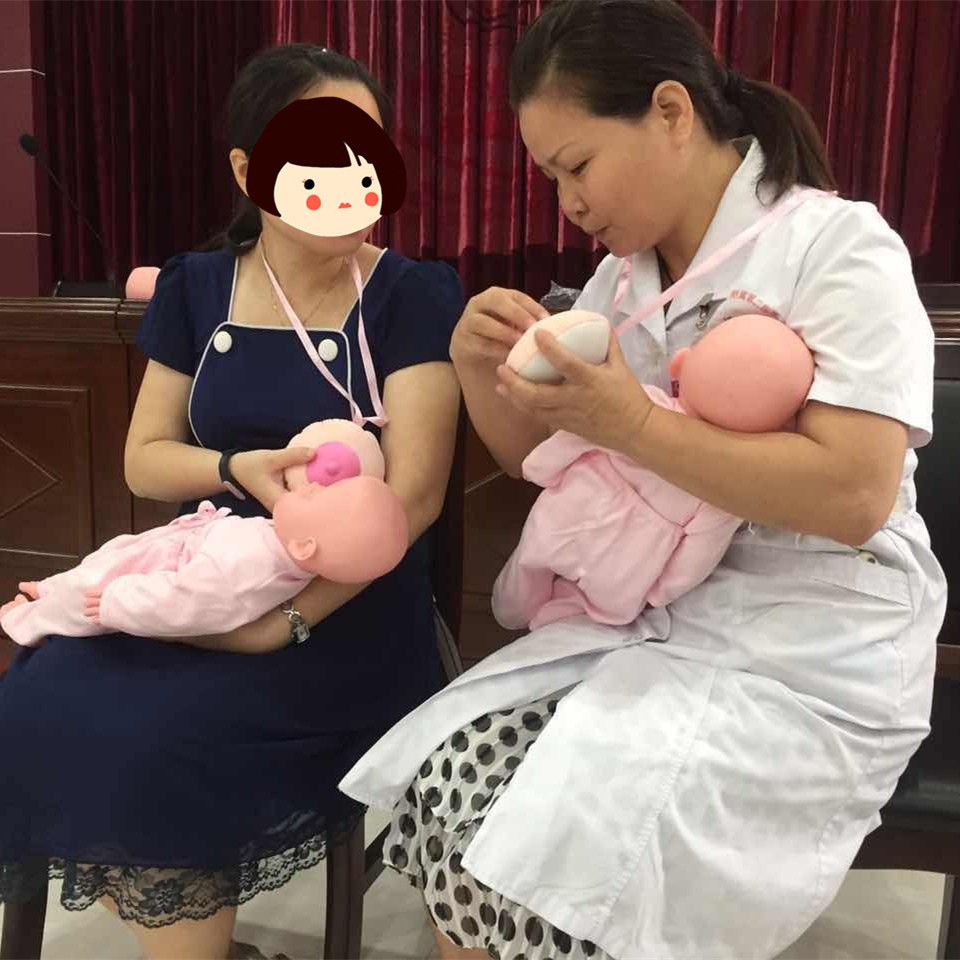 世界母乳喂养周 福医二院办义诊科普母乳喂养知识