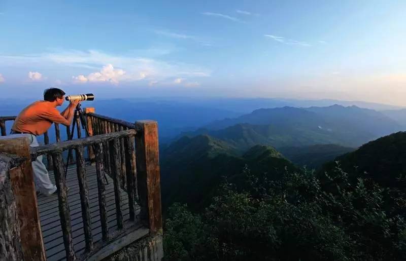 露营地址:黄水大风堡景区滑雪场露营基地 咨询电话:023—73347008或