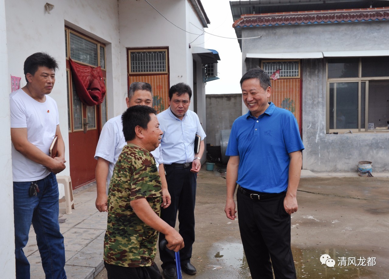 走村访户知民情实地查看促推进市纪委副书记邵希斌到濮阳县清丰县调研