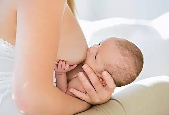 哺乳期乳头上有白点怎么办