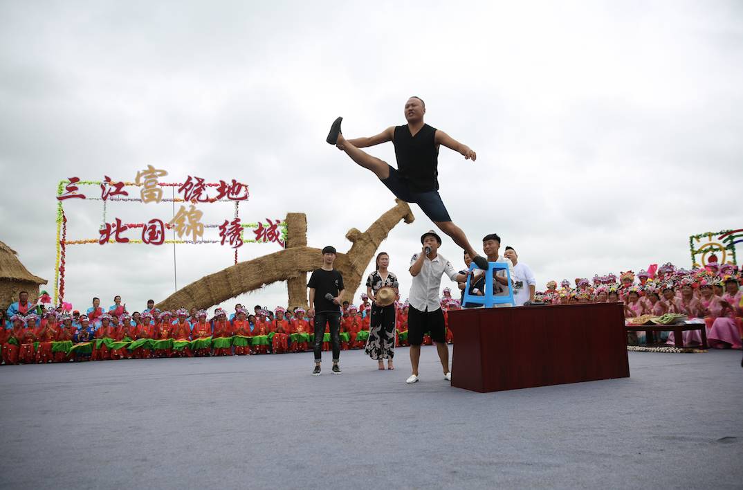 《乡村大世界》走进富锦 顺利完成录制