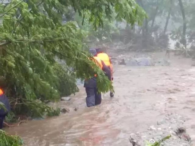 鞍山岫岩暴雨!时隔五年再遇"8.4",书记省长紧急赶赴现场指挥救灾!