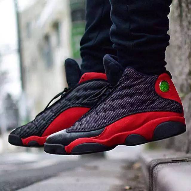 aj13黑黄怎么搭