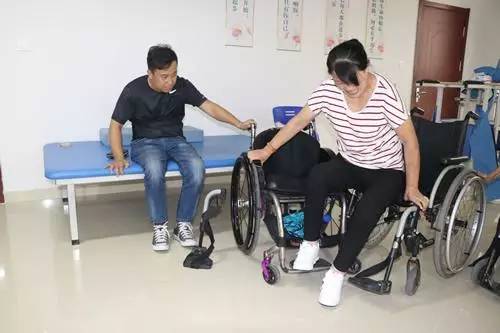 孙文浩成立公益组织,免费帮助其他截瘫患者做康复训练!