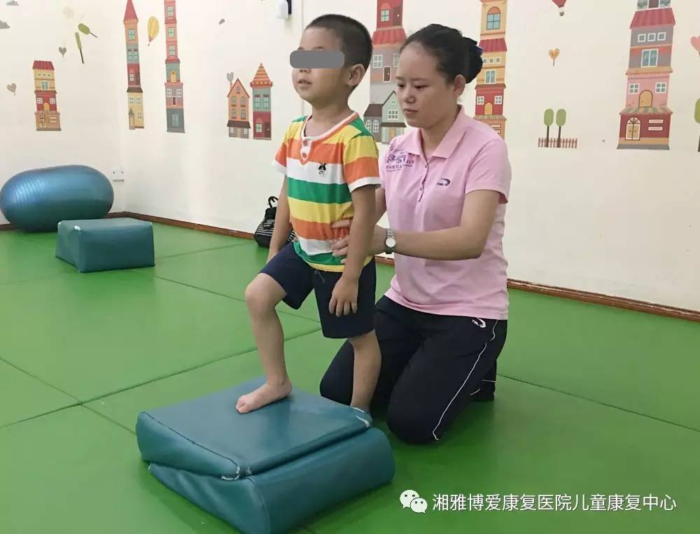 脑瘫儿童的姿势控制训练
