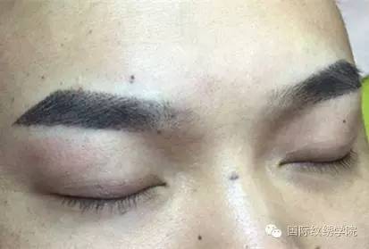 立体感强,就像真的眉毛一样适合自身眉毛缺失明显可以提升眉毛层次感3