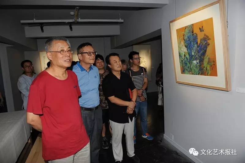 陕西国画院花鸟画院"观兰"展暨学术座谈会在西安名都美术馆开幕