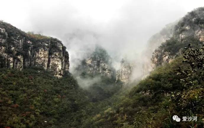 沙河大安山又称马鞍山满山红叶似彩霞你知道吗