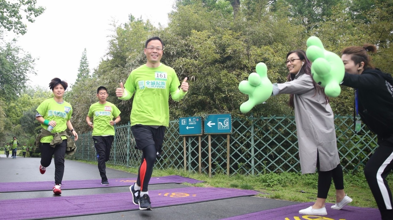 易沃新声陶天海求知若渴虚心若愚