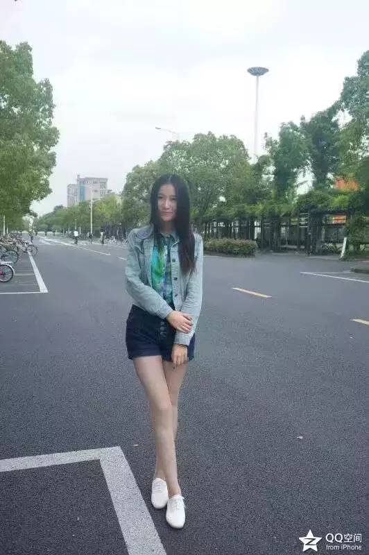 我要曝光这个初中英语美女老师——陈洁