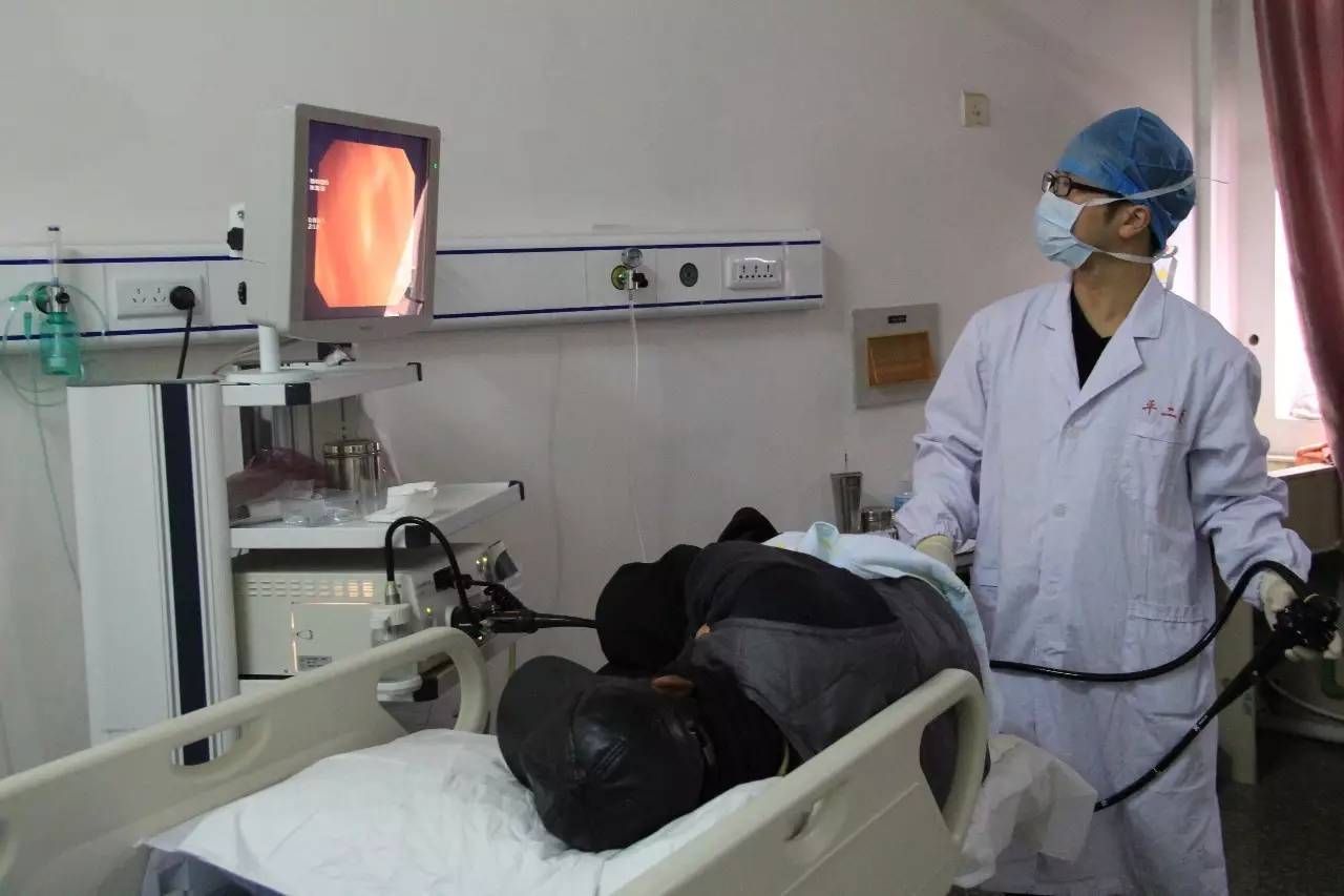 阜阳市妇女儿童医院这位硬核医生为自己做胃镜|中安在线阜阳频道
